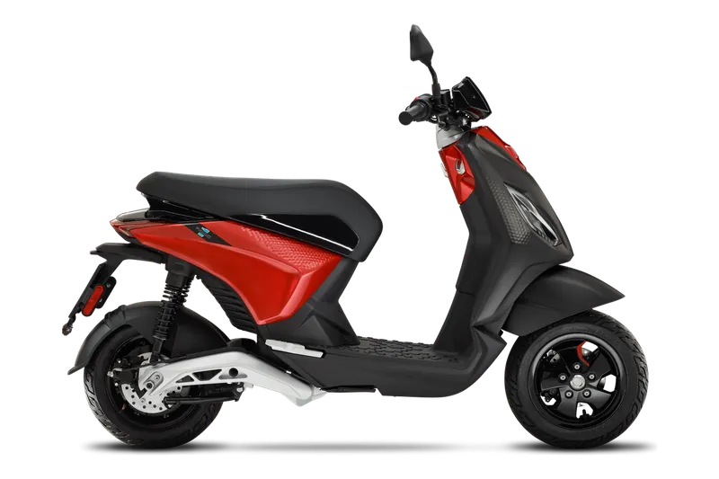 Piaggio Piaggio 1+ (45 km/u) in Flame Mix