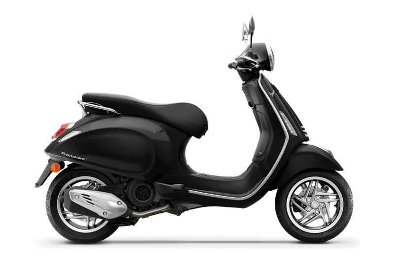 Vespa Primavera 50 in Nero Convinto