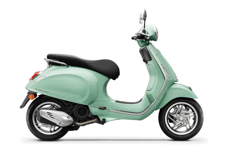 Vespa Primavera 50 in Verde Amabile